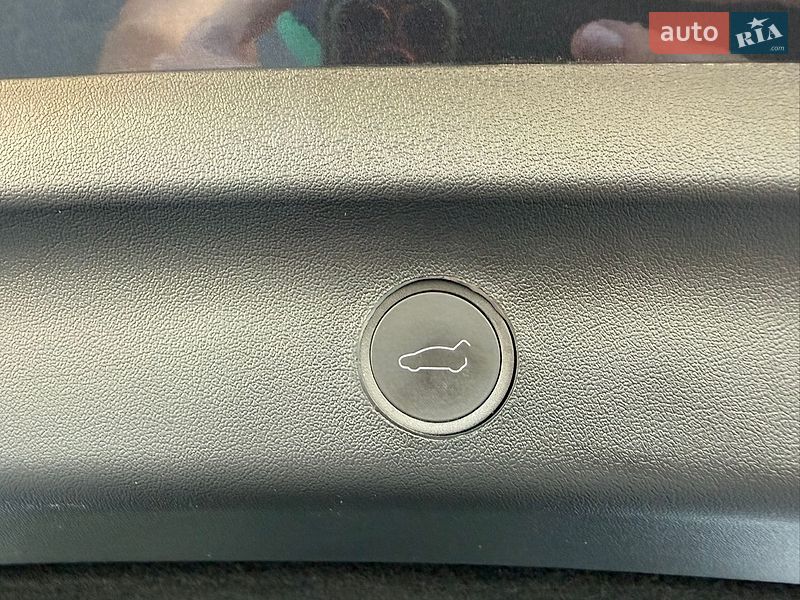 Внедорожник / Кроссовер Tesla Model Y 2024 в Тернополе