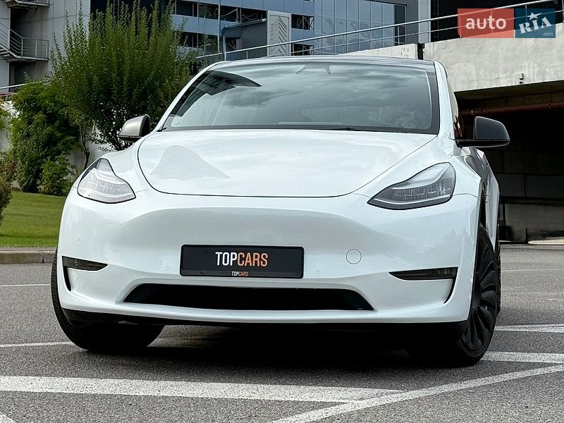 Внедорожник / Кроссовер Tesla Model Y 2021 в Киеве