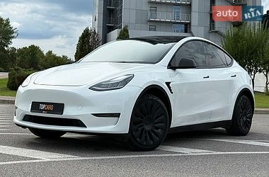 Внедорожник / Кроссовер Tesla Model Y 2021 в Киеве