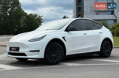 Внедорожник / Кроссовер Tesla Model Y 2021 в Киеве