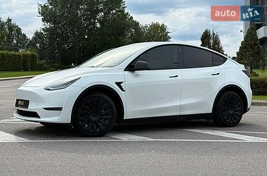 Внедорожник / Кроссовер Tesla Model Y 2021 в Киеве