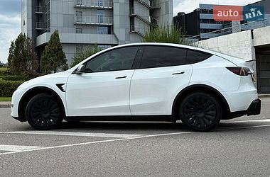 Внедорожник / Кроссовер Tesla Model Y 2021 в Киеве