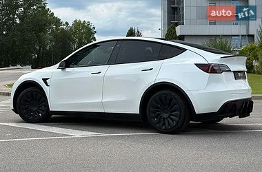Внедорожник / Кроссовер Tesla Model Y 2021 в Киеве