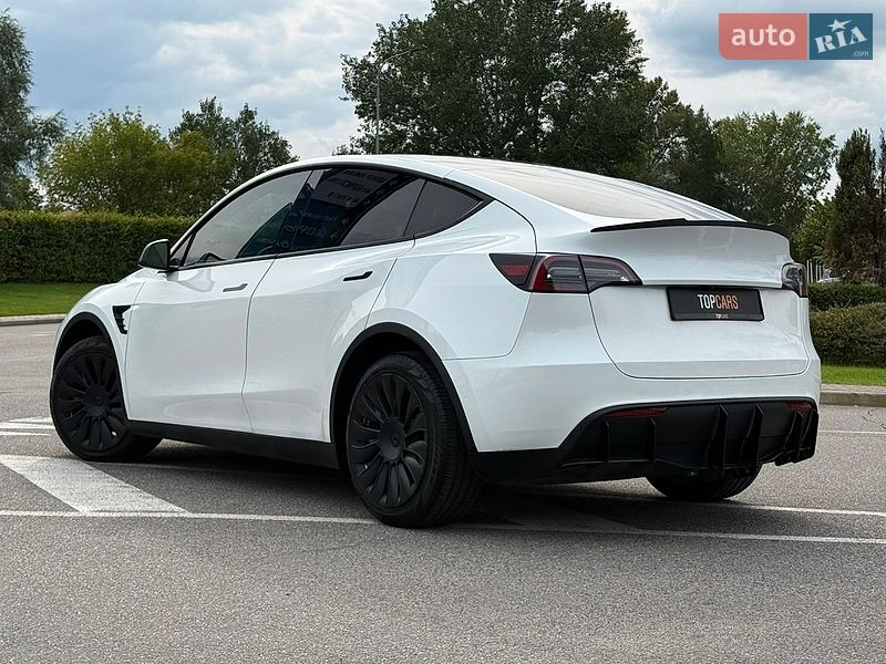 Внедорожник / Кроссовер Tesla Model Y 2021 в Киеве