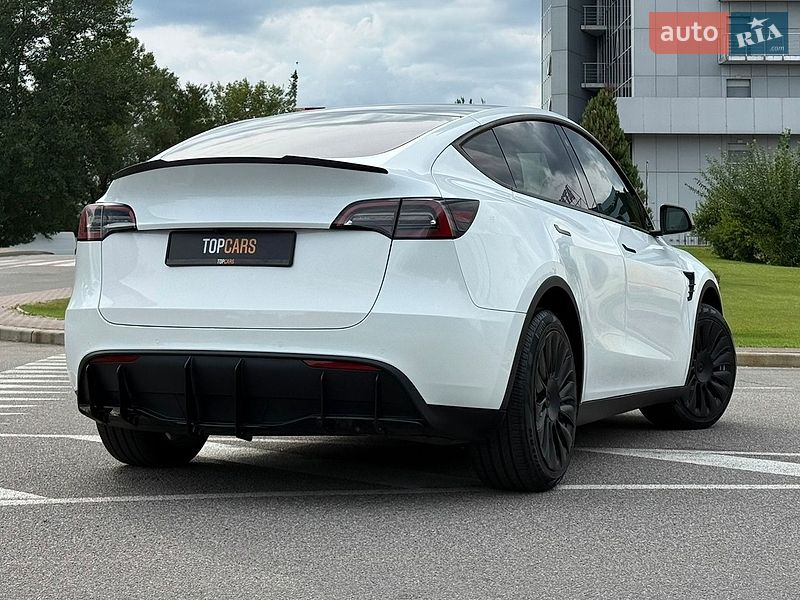 Внедорожник / Кроссовер Tesla Model Y 2021 в Киеве