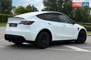 Внедорожник / Кроссовер Tesla Model Y 2021 в Киеве