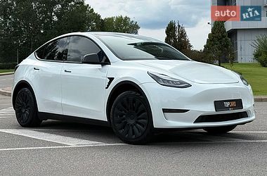 Внедорожник / Кроссовер Tesla Model Y 2021 в Киеве