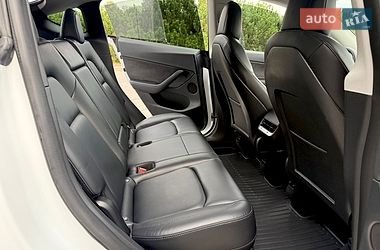 Позашляховик / Кросовер Tesla Model Y 2021 в Києві