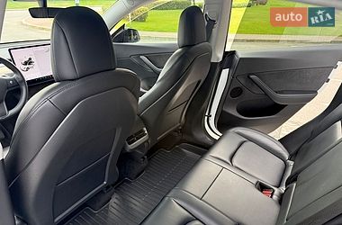 Внедорожник / Кроссовер Tesla Model Y 2021 в Киеве
