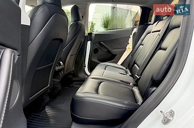 Внедорожник / Кроссовер Tesla Model Y 2021 в Киеве