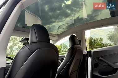 Внедорожник / Кроссовер Tesla Model Y 2021 в Киеве