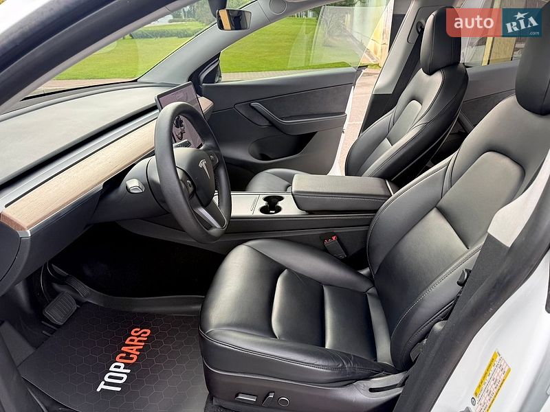 Позашляховик / Кросовер Tesla Model Y 2021 в Києві