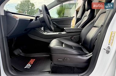 Внедорожник / Кроссовер Tesla Model Y 2021 в Киеве