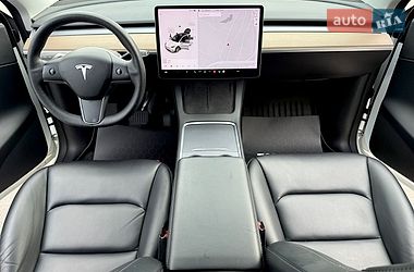 Позашляховик / Кросовер Tesla Model Y 2021 в Києві