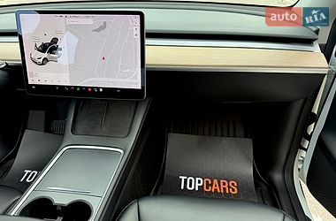 Внедорожник / Кроссовер Tesla Model Y 2021 в Киеве