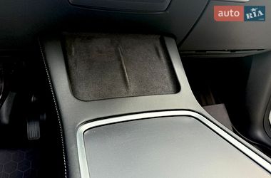 Внедорожник / Кроссовер Tesla Model Y 2021 в Киеве