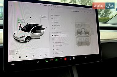 Внедорожник / Кроссовер Tesla Model Y 2021 в Киеве