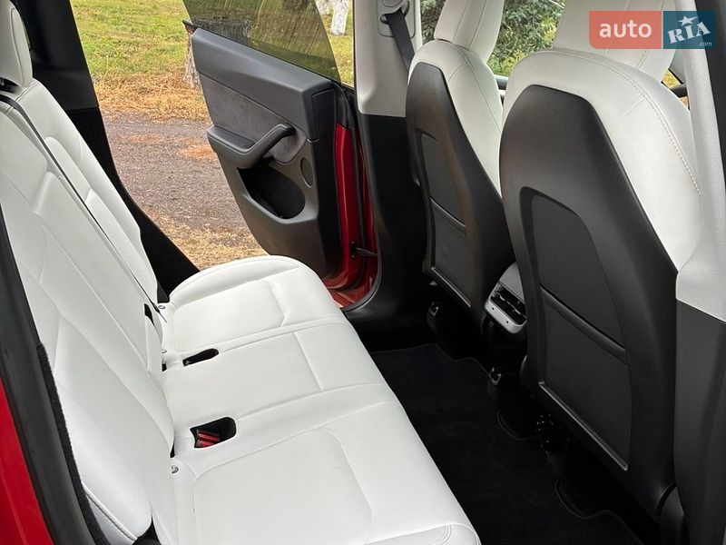 Внедорожник / Кроссовер Tesla Model Y 2023 в Дубно фото 6 Внедорожник / Кроссовер Tesla Model Y 2023 в Дубно