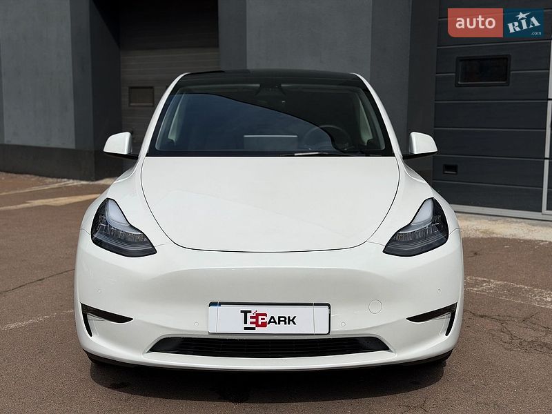 Позашляховик / Кросовер Tesla Model Y 2021 в Києві