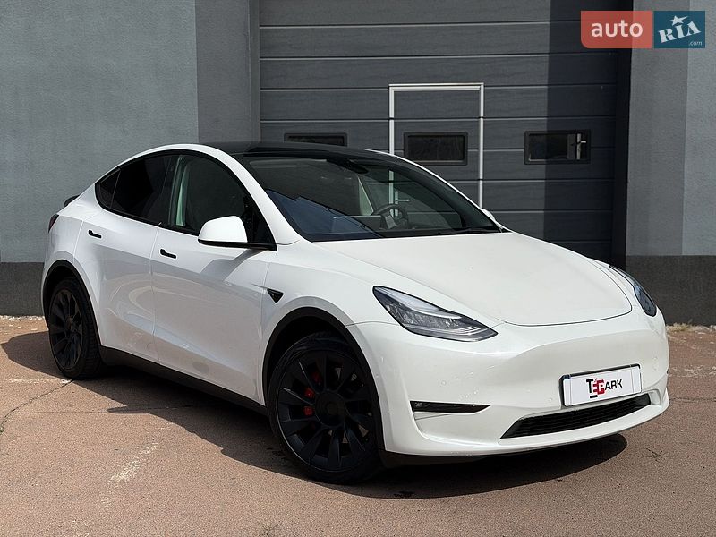 Внедорожник / Кроссовер Tesla Model Y 2021 в Киеве