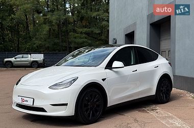 Позашляховик / Кросовер Tesla Model Y 2021 в Києві
