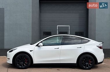 Позашляховик / Кросовер Tesla Model Y 2021 в Києві