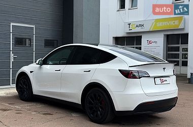Позашляховик / Кросовер Tesla Model Y 2021 в Києві