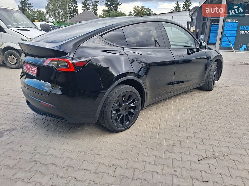 Позашляховик / Кросовер Tesla Model Y 2024 в Ланівці