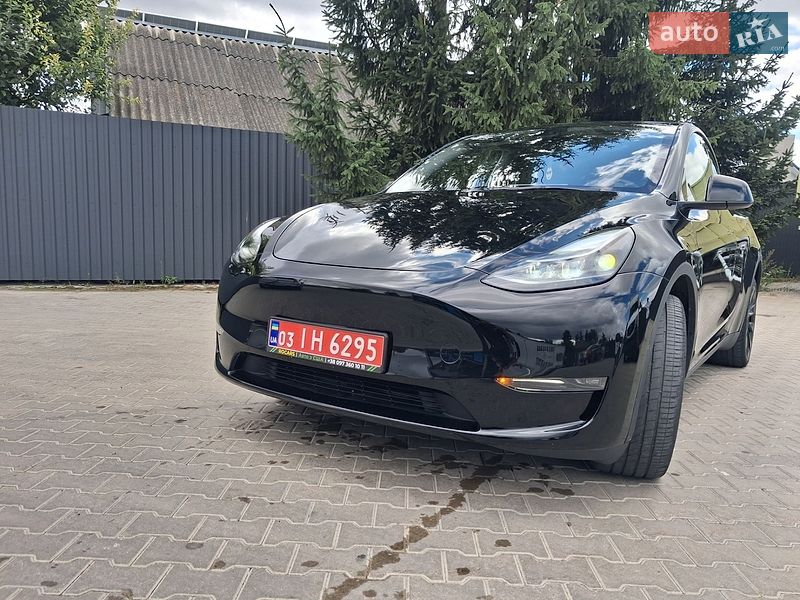 Внедорожник / Кроссовер Tesla Model Y 2024 в Лановцах