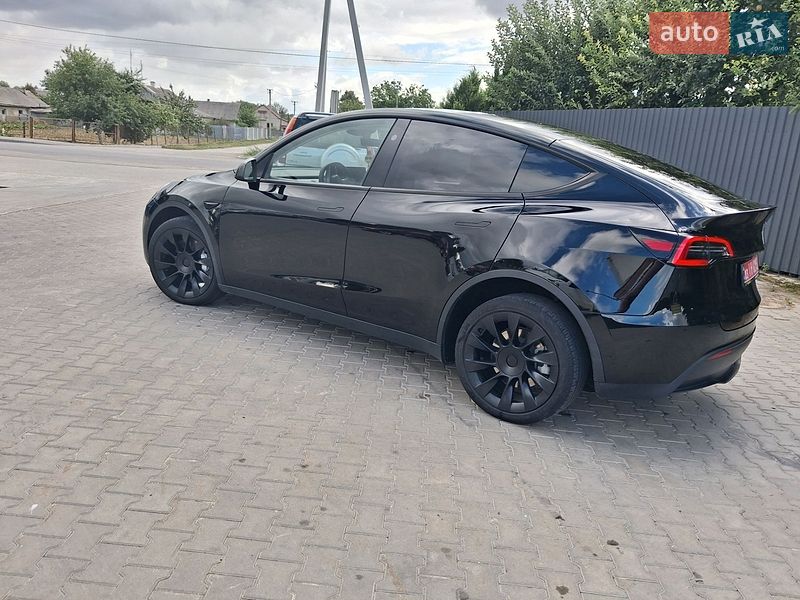 Позашляховик / Кросовер Tesla Model Y 2024 в Ланівці