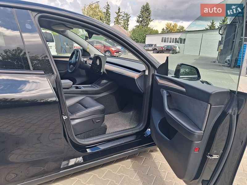 Внедорожник / Кроссовер Tesla Model Y 2024 в Лановцах