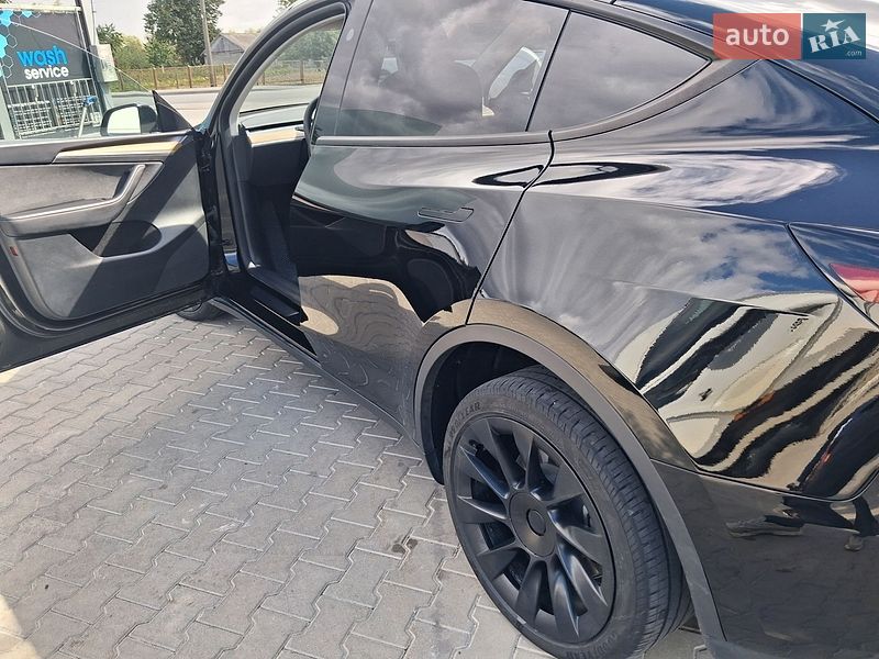 Позашляховик / Кросовер Tesla Model Y 2024 в Ланівці