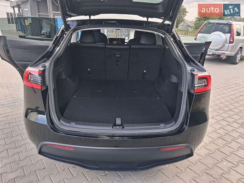 Позашляховик / Кросовер Tesla Model Y 2024 в Ланівці