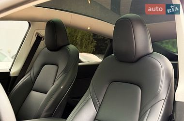 Позашляховик / Кросовер Tesla Model Y 2023 в Києві фото 13 Позашляховик / Кросовер Tesla Model Y 2023 в Києві