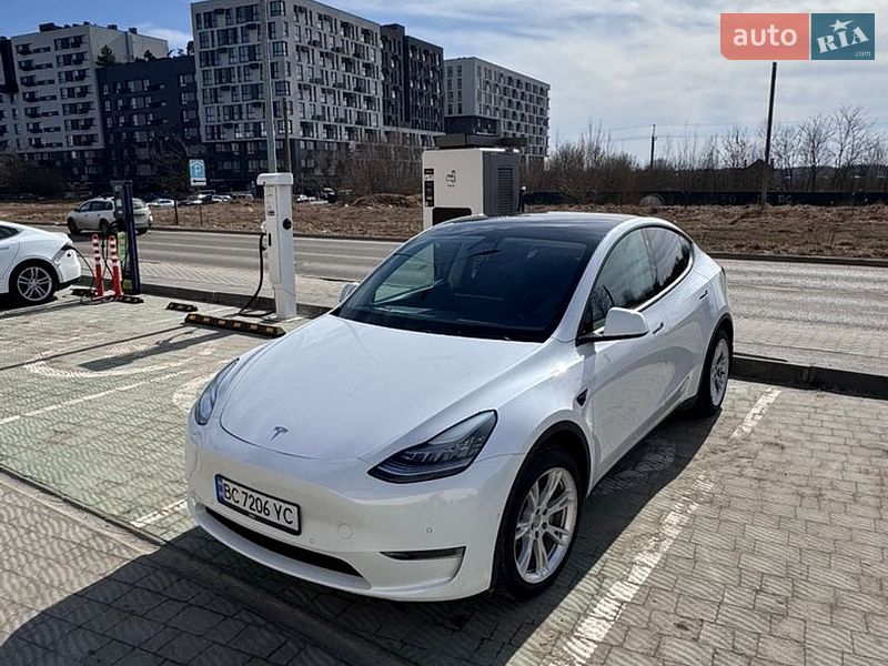 Tesla Model Y 2021 Tesla Model Y 2021