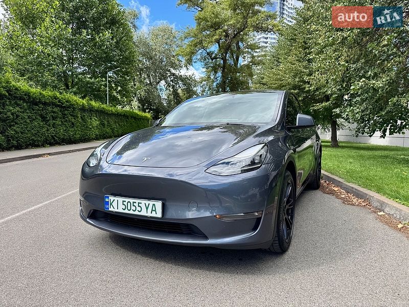 Позашляховик / Кросовер Tesla Model Y 2023 в Києві