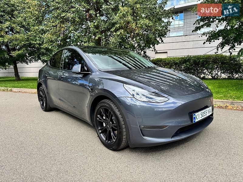 Позашляховик / Кросовер Tesla Model Y 2023 в Києві