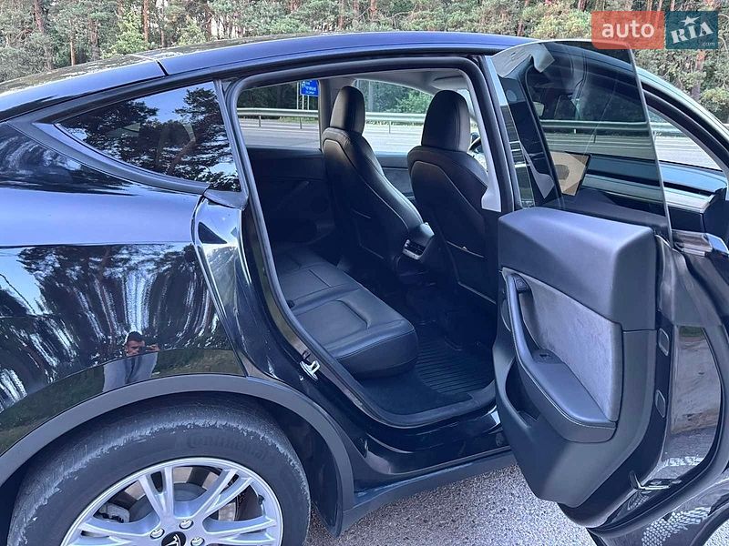 Внедорожник / Кроссовер Tesla Model Y 2023 в Львове фото 13 Внедорожник / Кроссовер Tesla Model Y 2023 в Львове