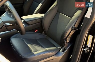 Внедорожник / Кроссовер Tesla Model Y 2025 в Киеве