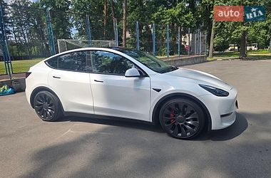 Внедорожник / Кроссовер Tesla Model Y 2022 в Киеве