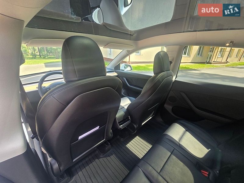 Позашляховик / Кросовер Tesla Model Y 2022 в Києві