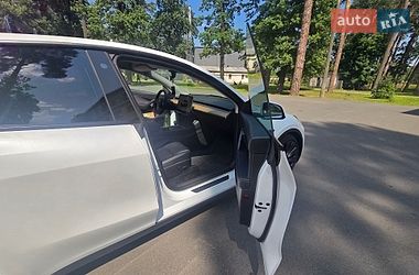 Внедорожник / Кроссовер Tesla Model Y 2022 в Киеве