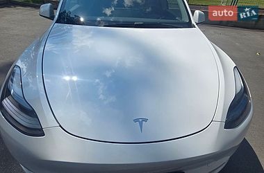 Внедорожник / Кроссовер Tesla Model Y 2022 в Киеве