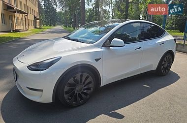 Внедорожник / Кроссовер Tesla Model Y 2022 в Киеве