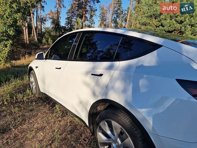 Позашляховик / Кросовер Tesla Model Y 2022 в Черкасах