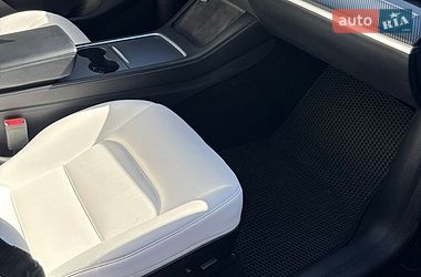 Позашляховик / Кросовер Tesla Model Y 2021 в Дніпрі