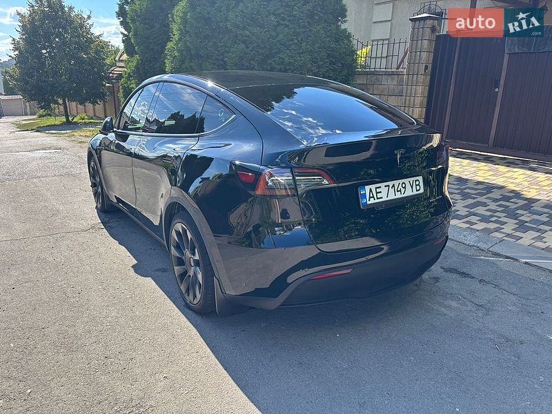 Позашляховик / Кросовер Tesla Model Y 2021 в Дніпрі