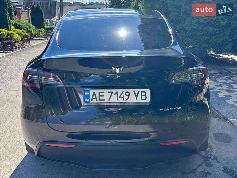 Позашляховик / Кросовер Tesla Model Y 2021 в Дніпрі