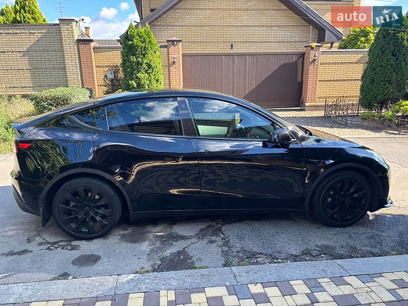 Позашляховик / Кросовер Tesla Model Y 2021 в Дніпрі