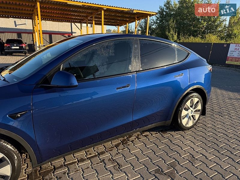 Внедорожник / Кроссовер Tesla Model Y 2022 в Хмельницком